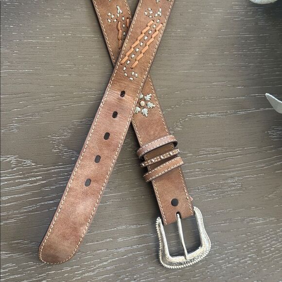 Western Tan Leather Belt with Silver-Tone Buckle Embroidered Women’s Size L EUC - Picture 2 of 12